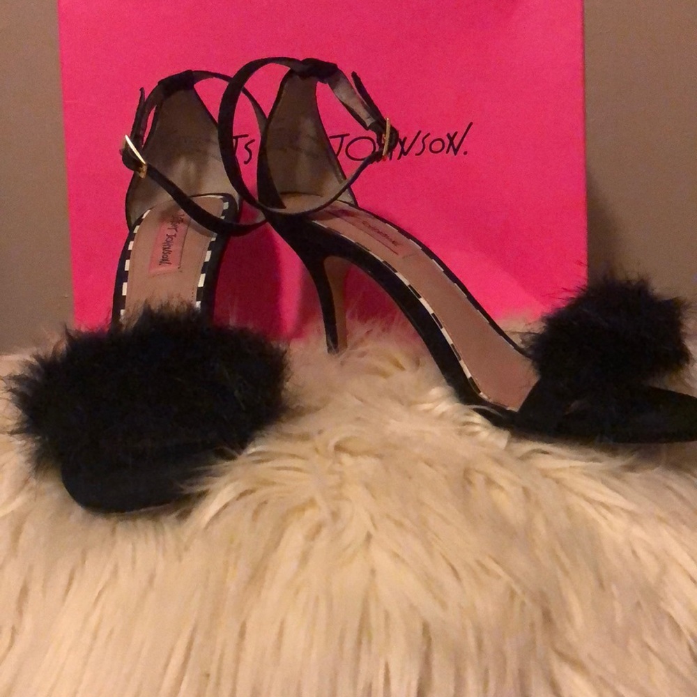 Women shoes